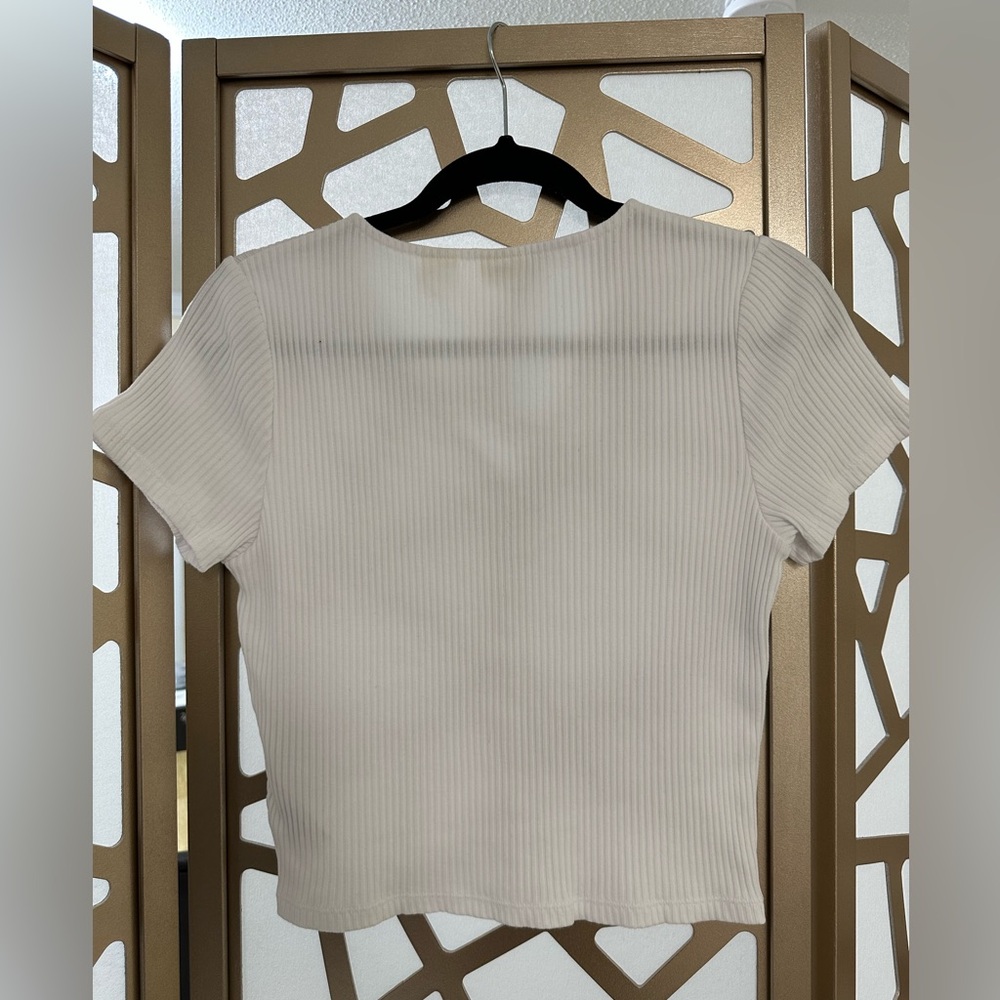Levi’s Cropped Ribbed Tee - Picture 5 of 6